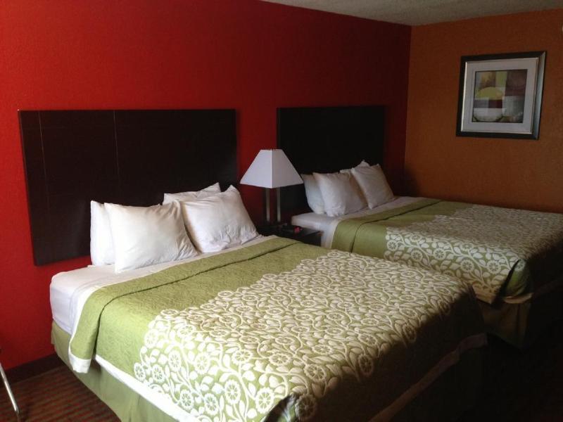 Days Inn By Wyndham Liberty/Ne Kansas City ภายนอก รูปภาพ