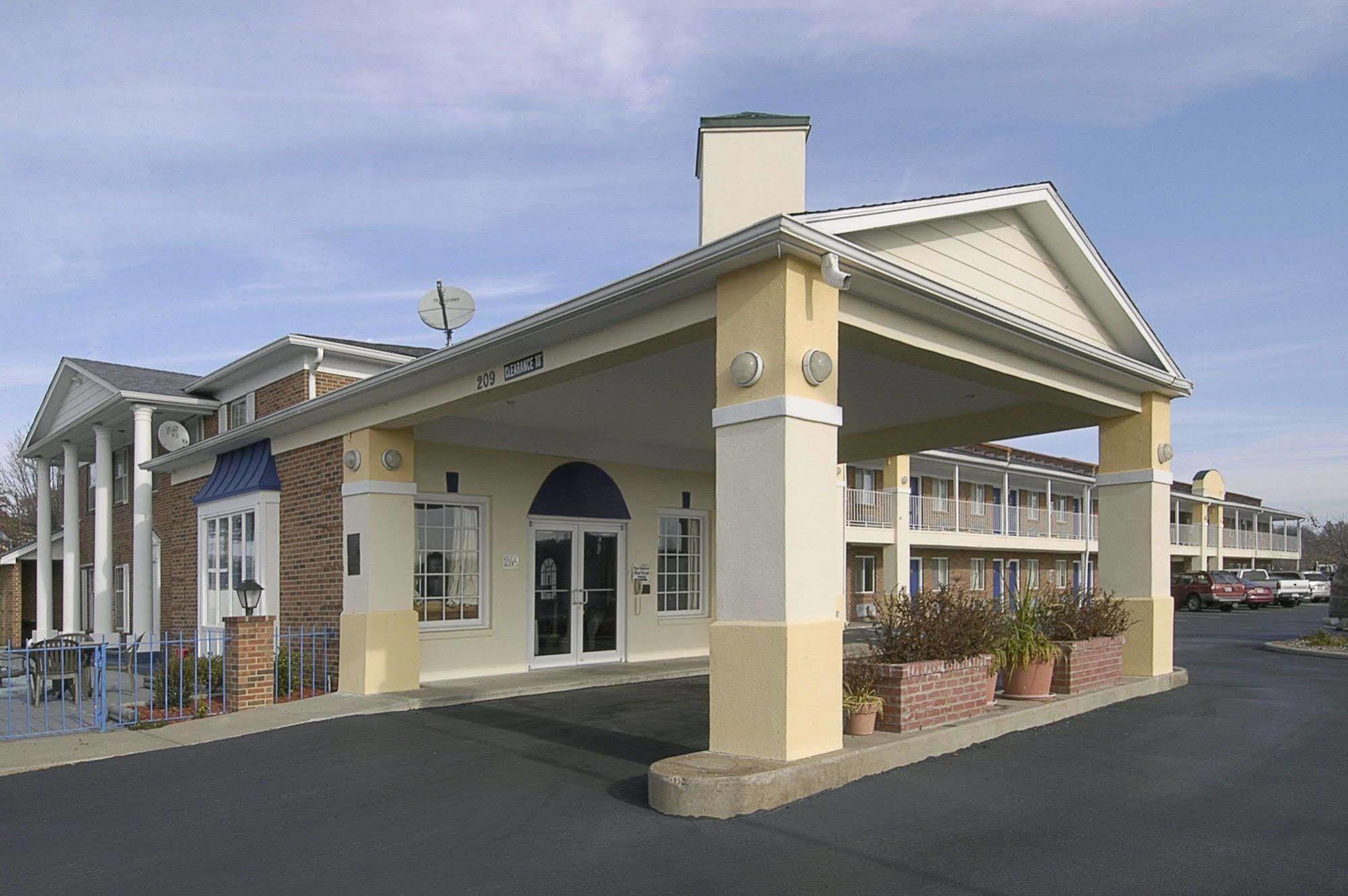 Days Inn By Wyndham Liberty/Ne Kansas City ภายนอก รูปภาพ