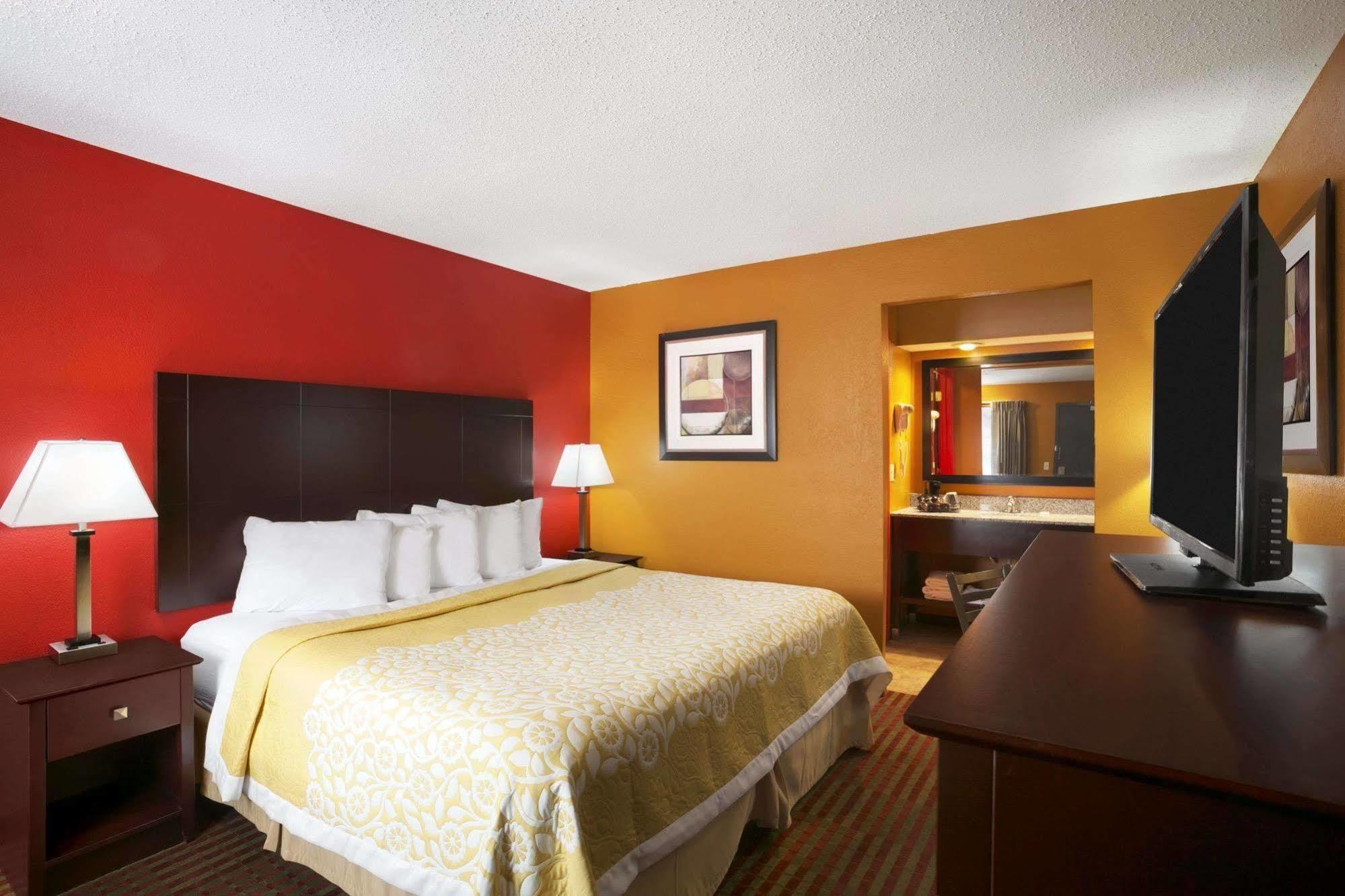 Days Inn By Wyndham Liberty/Ne Kansas City ภายนอก รูปภาพ