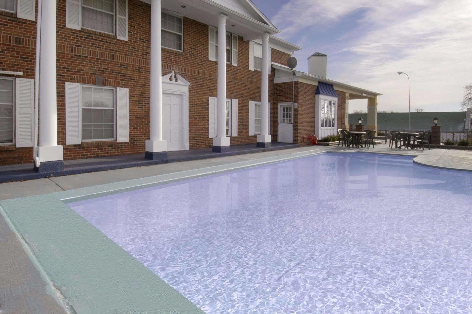 Days Inn By Wyndham Liberty/Ne Kansas City ภายนอก รูปภาพ